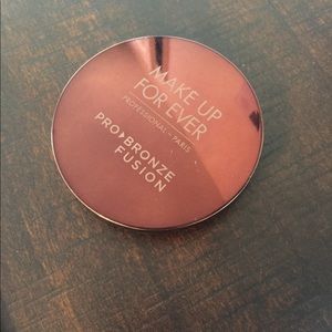 MUFE bronzer
